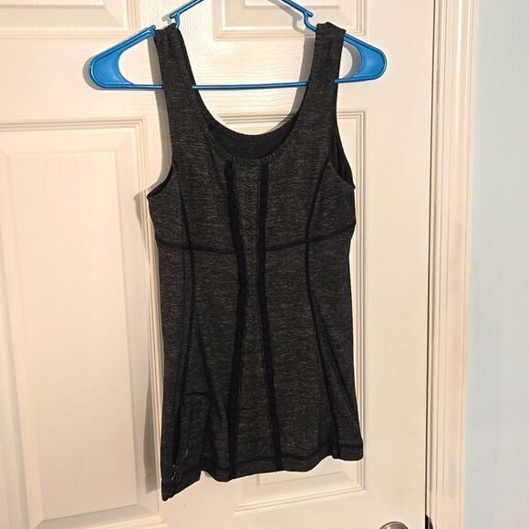 Lululemon top womens size 4 - Picture 1 of 4